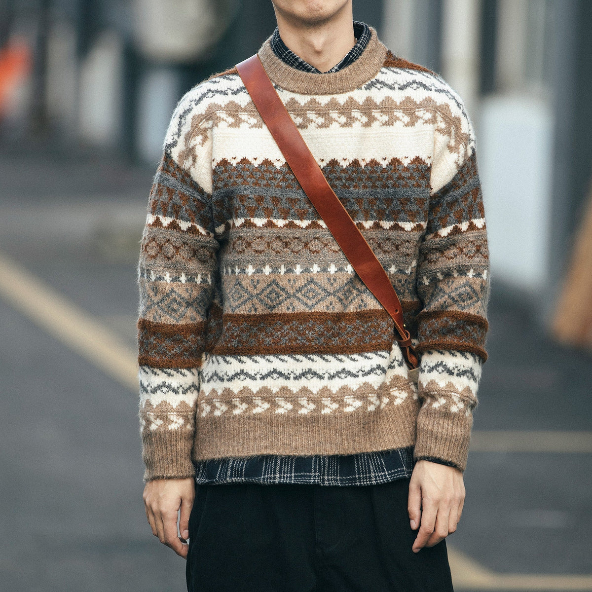 Warm Relaxed Men's Sweater - Boxy Jacquard Knit, Winter 3D Changing Face Moving Picture Frame - Tophatter Daily Deals
