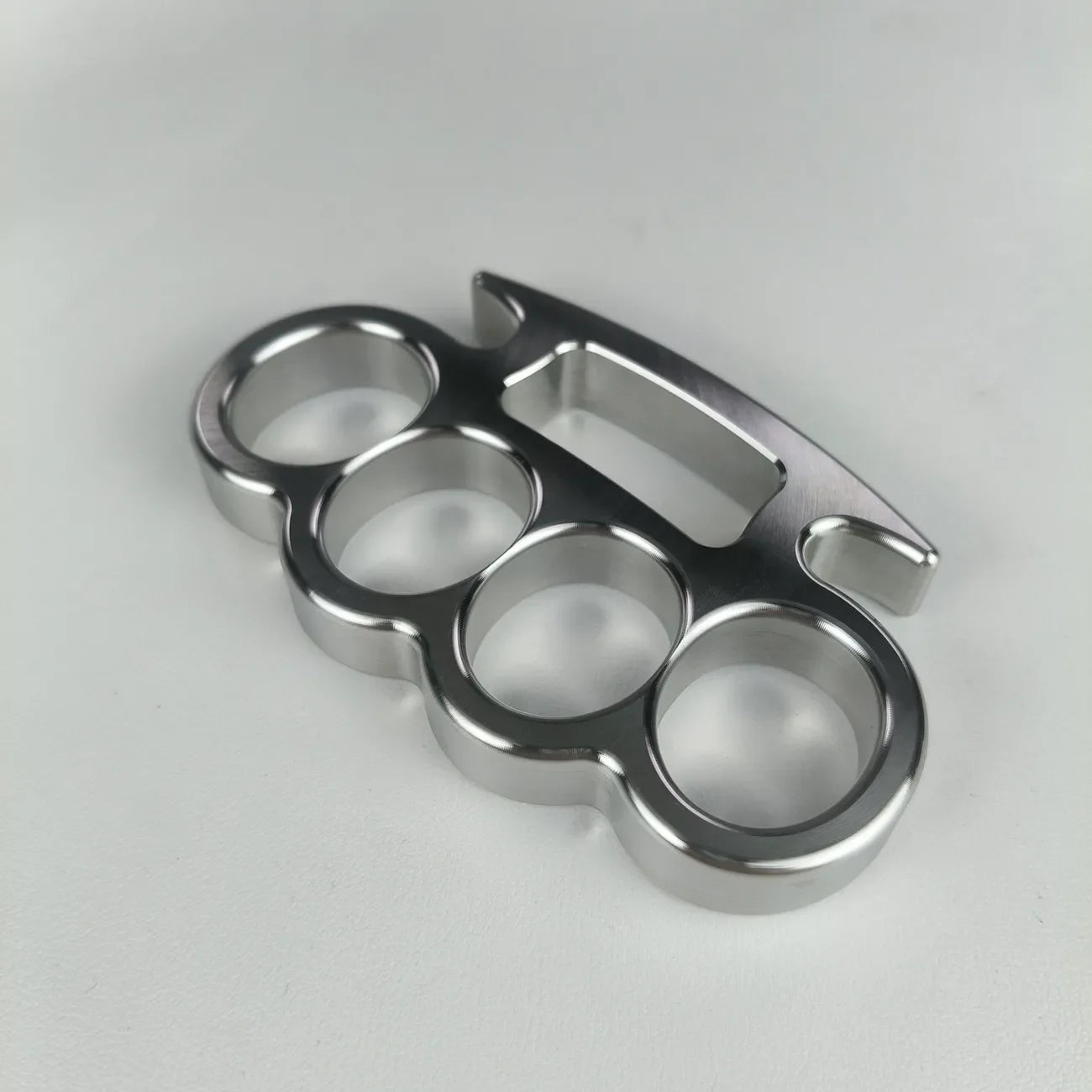 Refined Four-Finger Fist Bracelet - The "IronClasp" - Tophatter Daily Deals