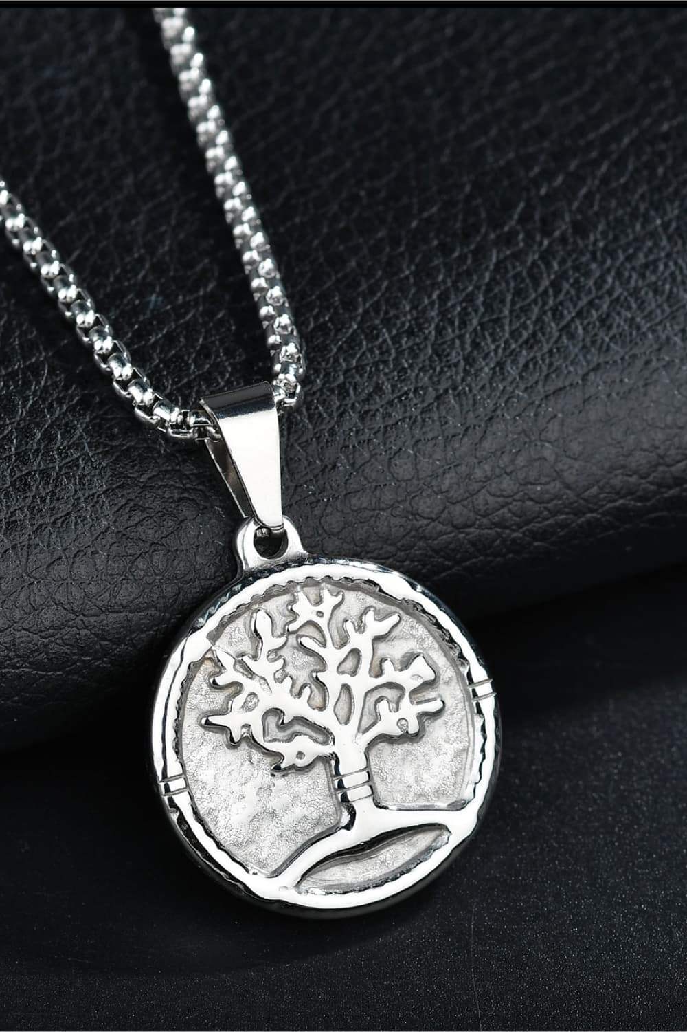 Tree Of Life Pendant Stainless Steel Necklace Necklaces - Tophatter Daily Deals