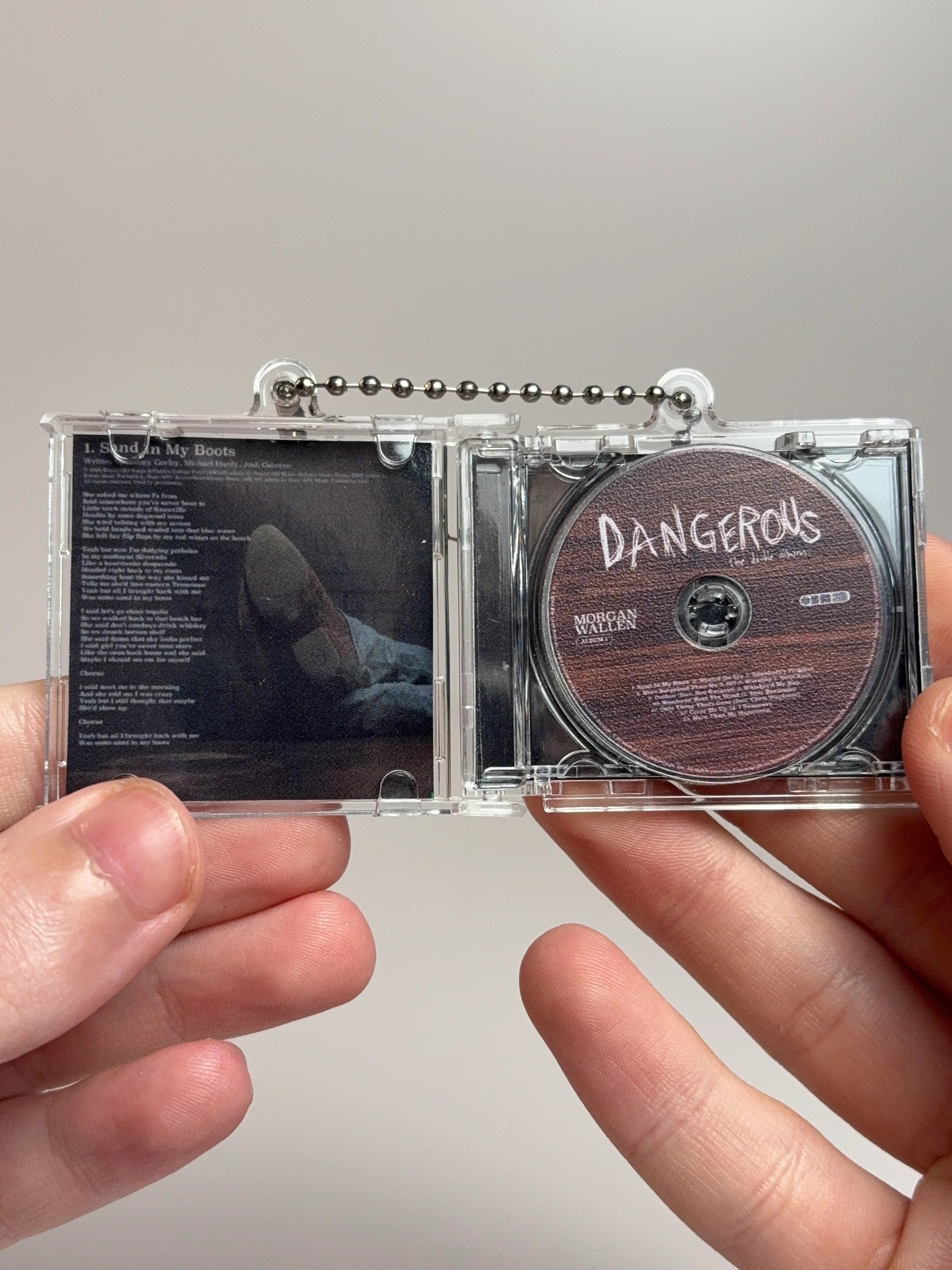 Morgan Wallen Music Tag - Tophatter Daily Deals