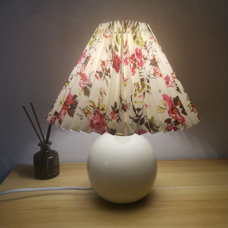 Bedside table lamp decoration Fresh flowers US220V 0 - Tophatter Daily Deals