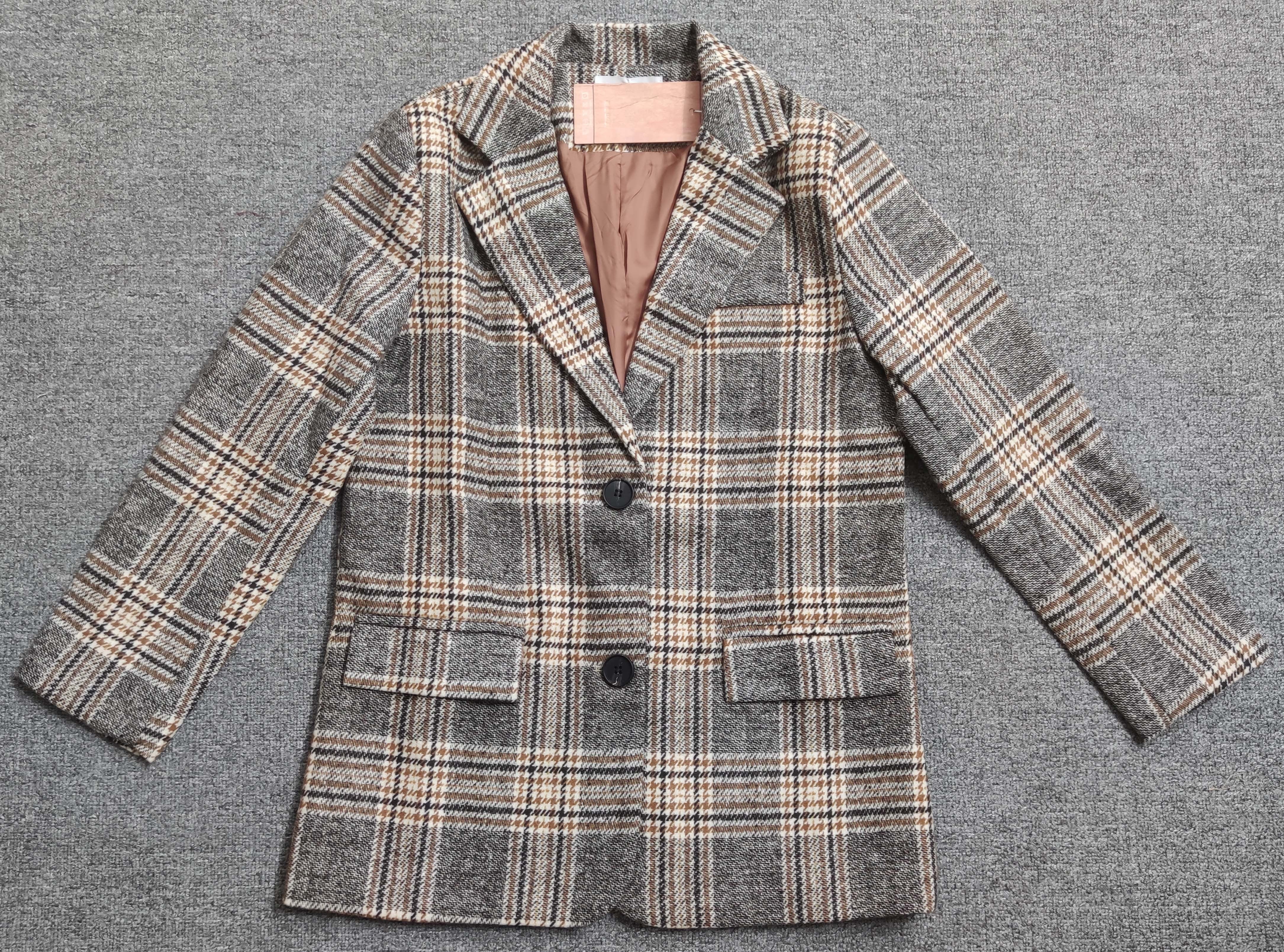Warm Structured Women's Short Coat - Belted Plaid Wool 3D Changing Face Moving Picture Frame - Tophatter Daily Deals