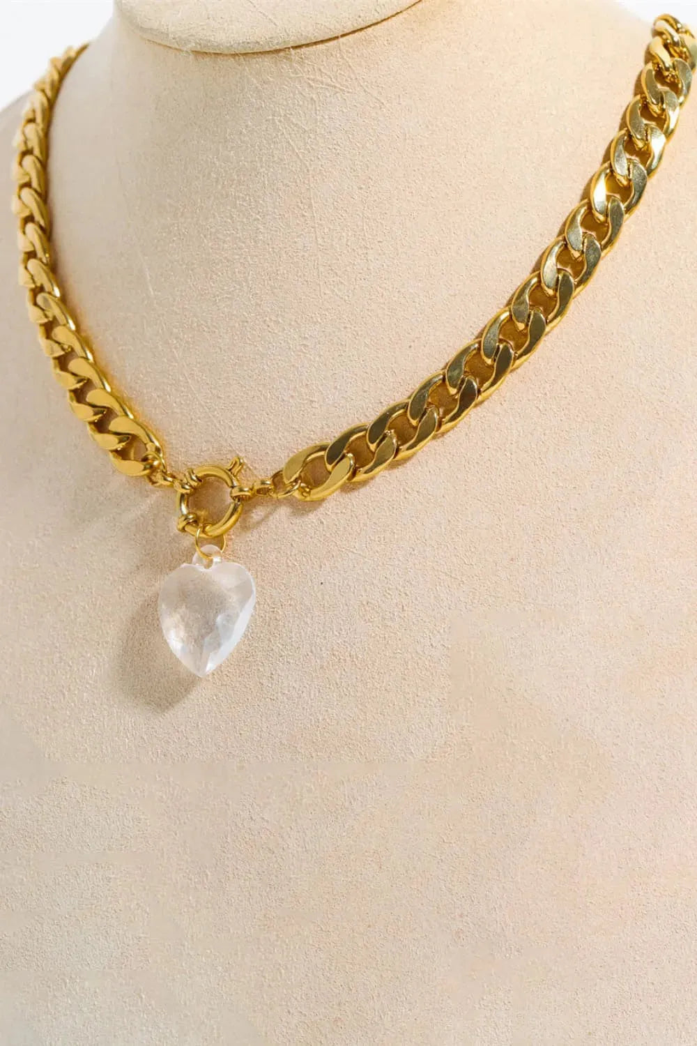 Acrylic Heart Pendant Curb Chain Necklace Necklaces - Tophatter Daily Deals