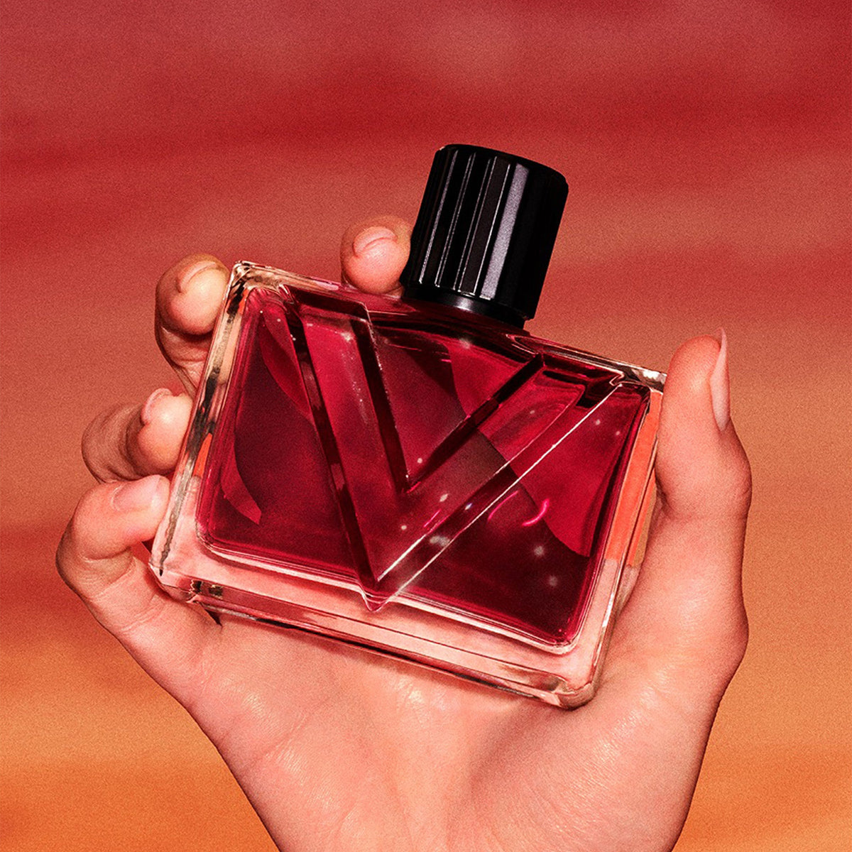 Valentino Vendetta Donna Eau De Parfum 30ml Spray - Tophatter Daily Deals