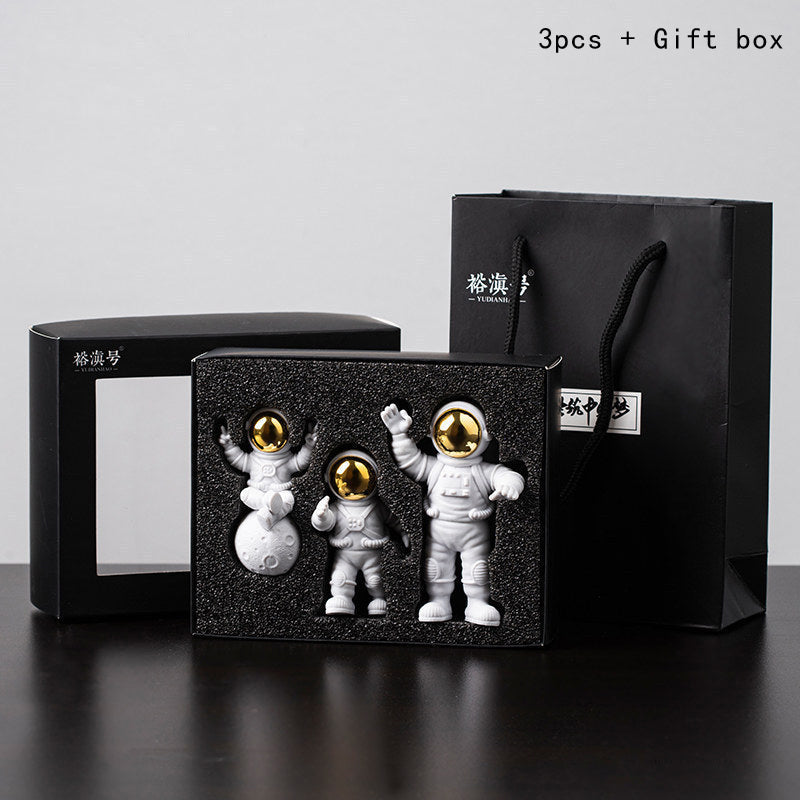 Astronaut Astronaut Series Birthday Gift Box Set Ornament Gold 3pcs gift box set 0 - Tophatter Daily Deals