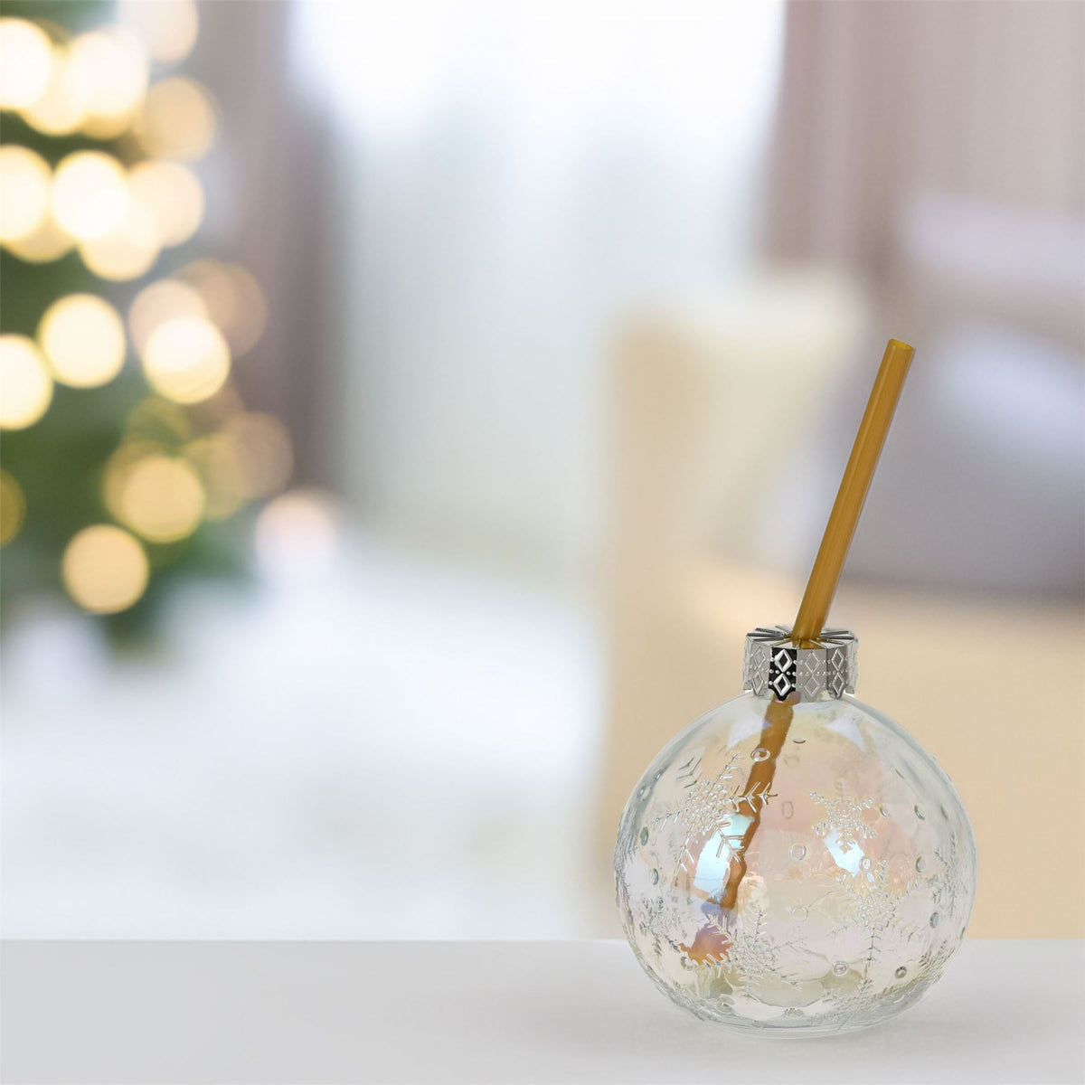 Christmas Bauble Drinking Jar | Novelty Glass with Straw for Festive Drinks Drinking Jar - Tophatter Daily Deals