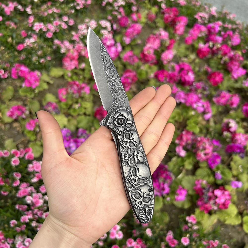 6 Skull Heads Folding Knife - Tophatter Daily Deals