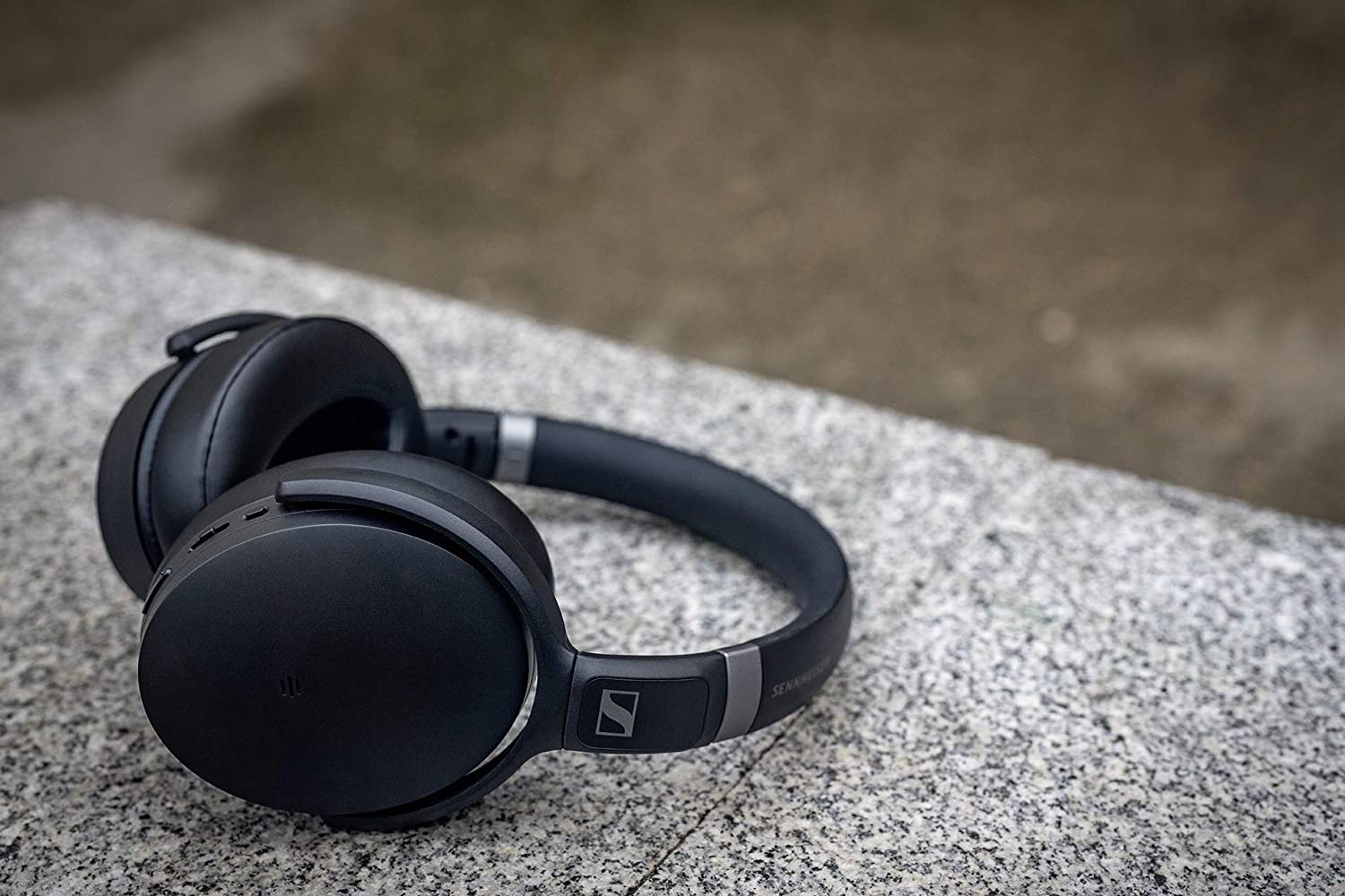 SENNHEISER HD 450BT HEADPHONES-WIRELESS BLACK - Tophatter's Army Deals MISC - Tophatter Daily Deals