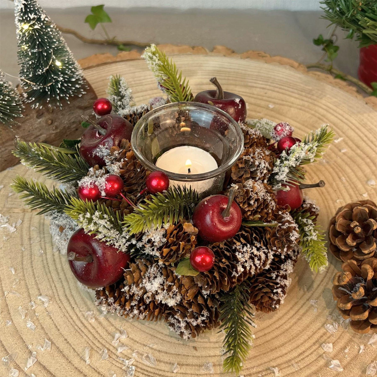 Christmas Tealight Candle Holder | Pinecone & Fruit Wreath Centrepiece - 16cm Candle Holder - Tophatter Daily Deals