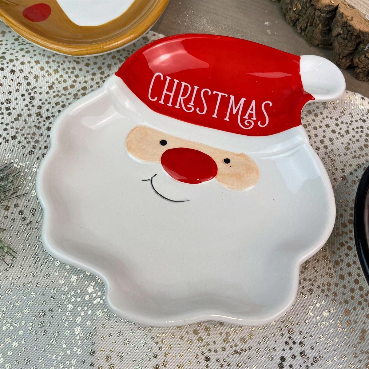 Santa Christmas Plate | Novelty Character Snack Plate Xmas Serving Dish - 19cm Plate - Tophatter Daily Deals