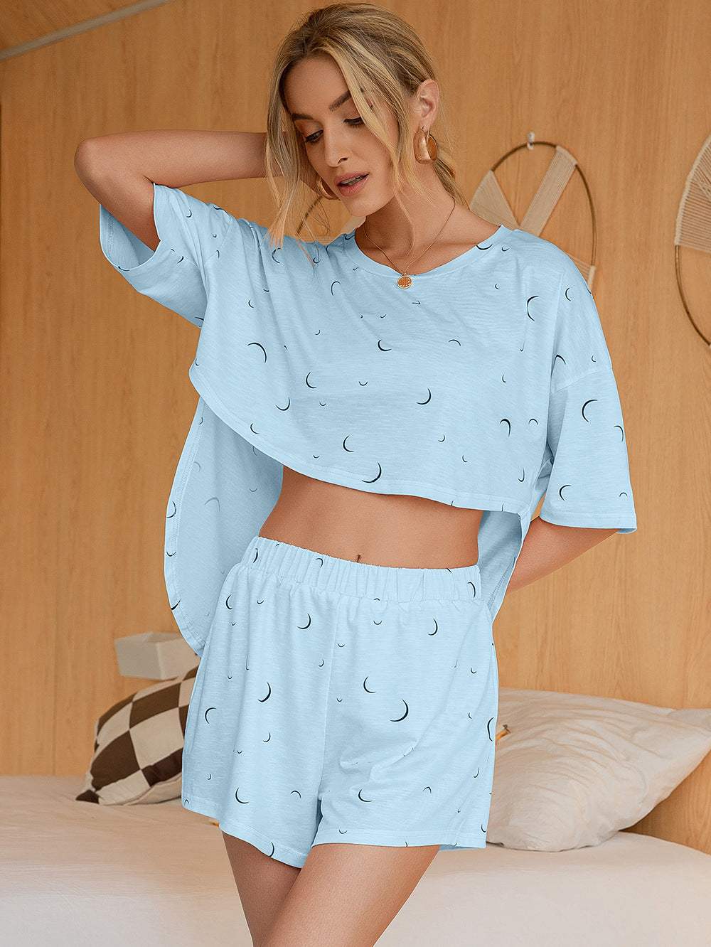 Moon Print T-Shirt and Shorts Lounge Set Loungewear Sets - Tophatter Daily Deals