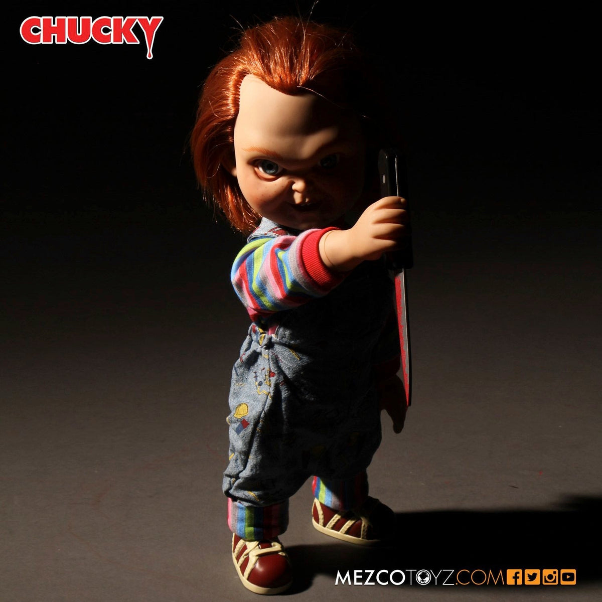 Child's Play - UK Exclusive Talking Chucky (Evil Face) 15" MDS Megascale Collectible Figure - Tophatter Daily Deals