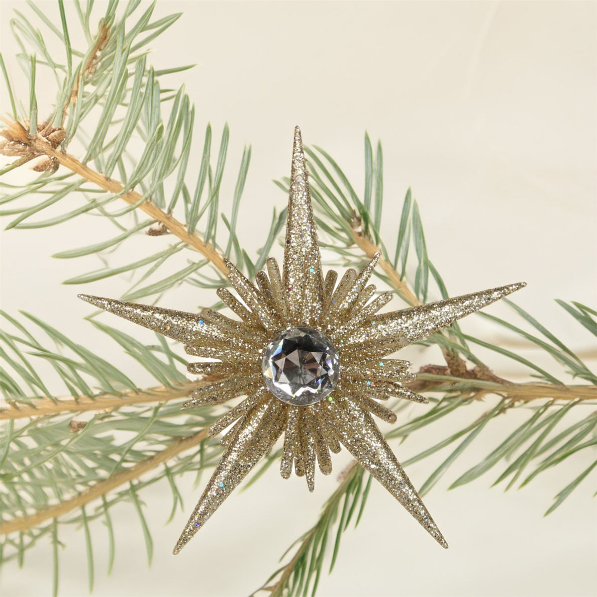 Gold Diamante Star Bauble | 3D Gold Glitter Star Christmas Tree Ornament - 12cm Baubles - Tophatter Daily Deals