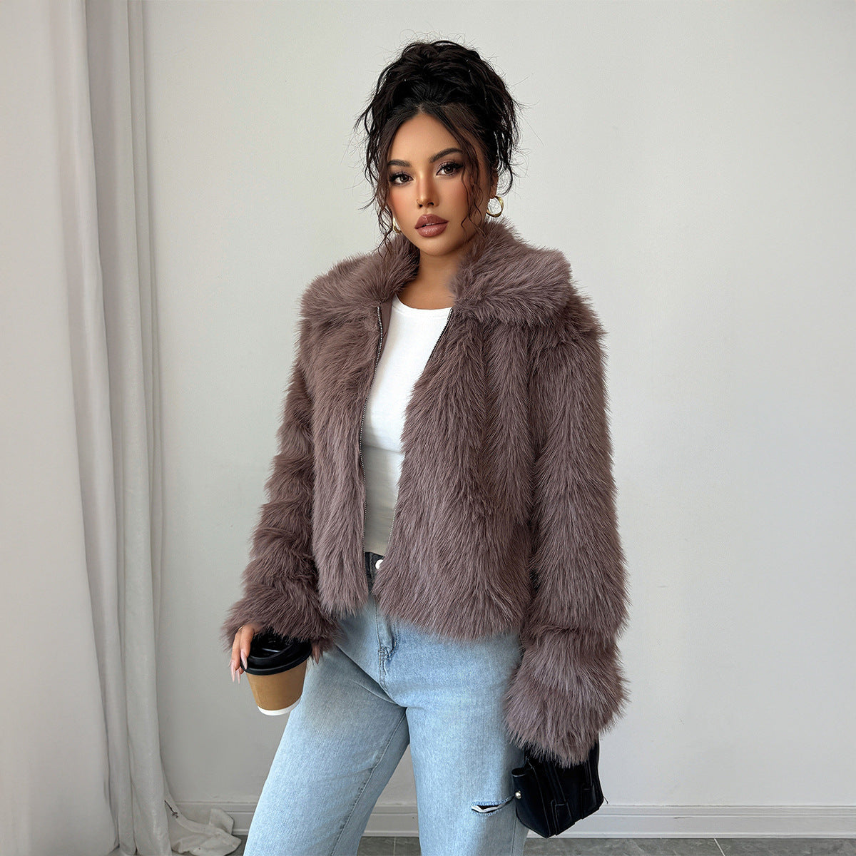 Warm Cozy Women’s Overcoat - Boxy Hip, Faux Fur, Winter 3D Changing Face Moving Picture Frame - Tophatter Daily Deals