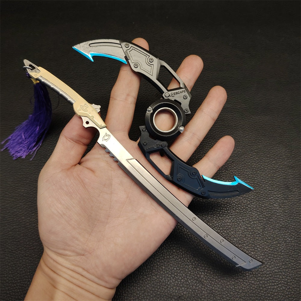 Mini Scale Bloodhound Wraith Gibraltar Mirage Wattson Crypto Valkyrie Heirloom Metal Crafts Ash Blade & Spinner - Tophatter Daily Deals