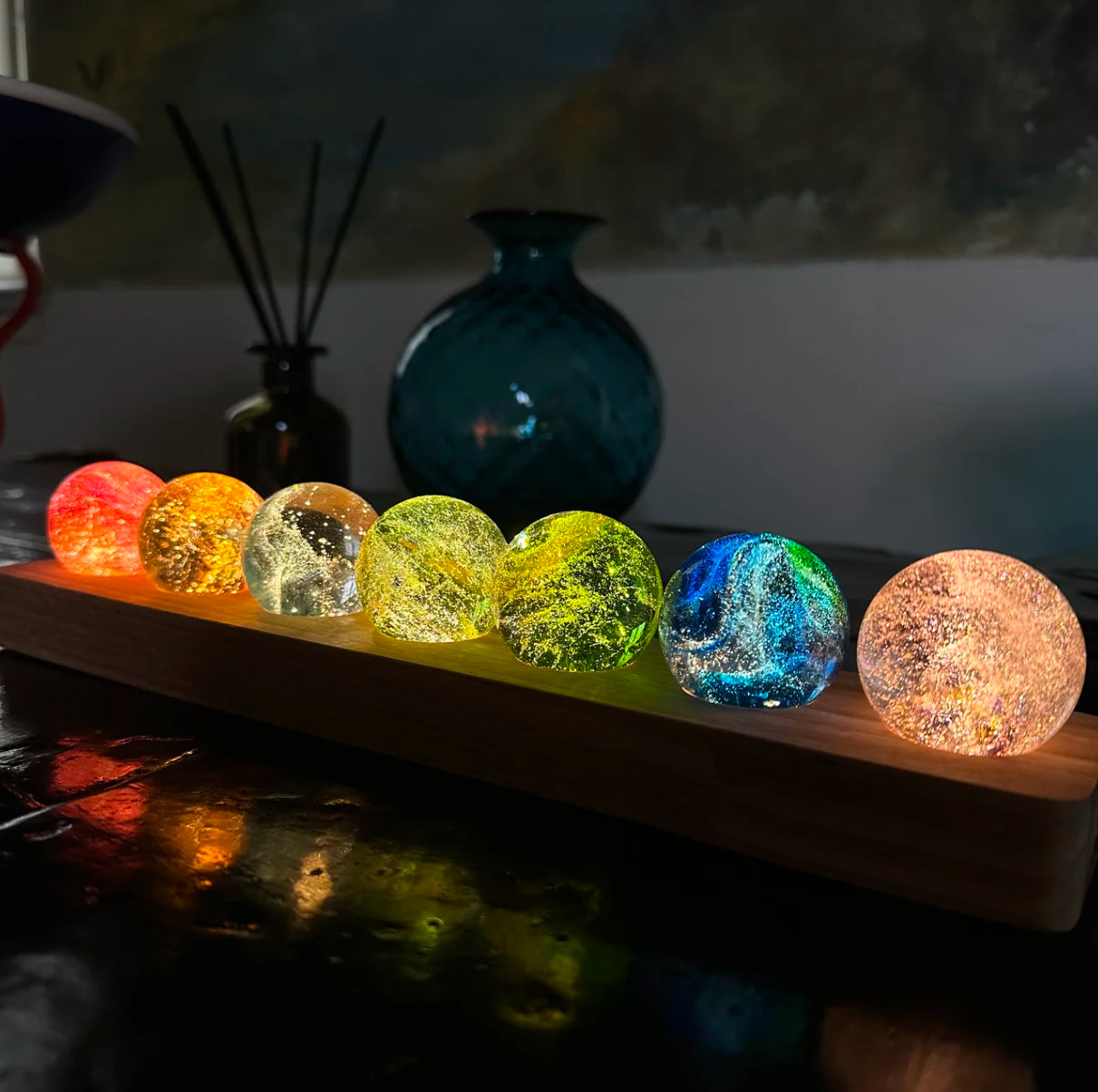 7 Emotions Lamp - Tophatter Daily Deals