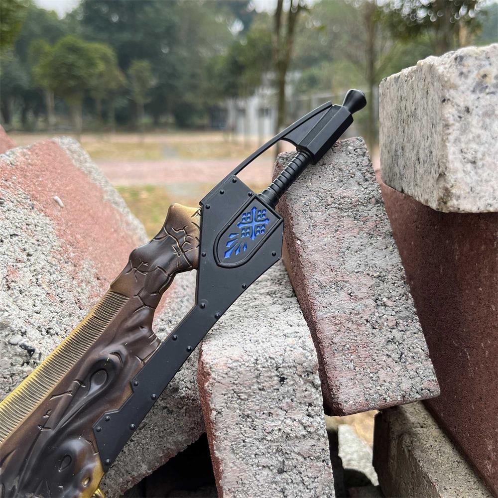 1/6 Scale MH Giant JawBlade Great Sword Metal Miniature - Tophatter Daily Deals