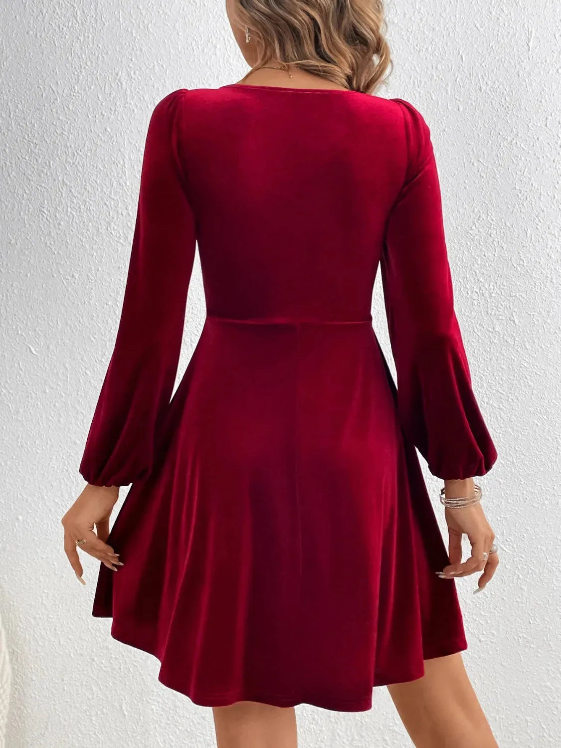 Twisted V-Neck Balloon Sleeve Mini Dress Cocktail Dresses - Tophatter Daily Deals