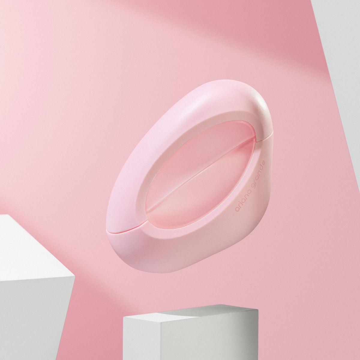 Ariana Grande Mod Blush Eau De Parfum 30ml Spray