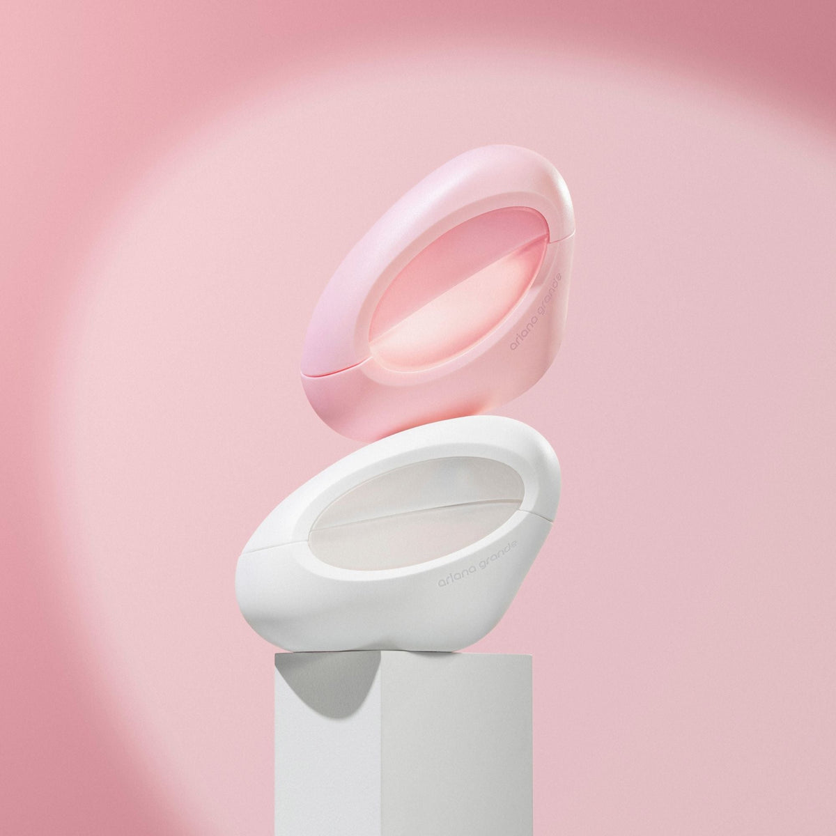Ariana Grande Mod Blush Eau De Parfum 30ml Spray