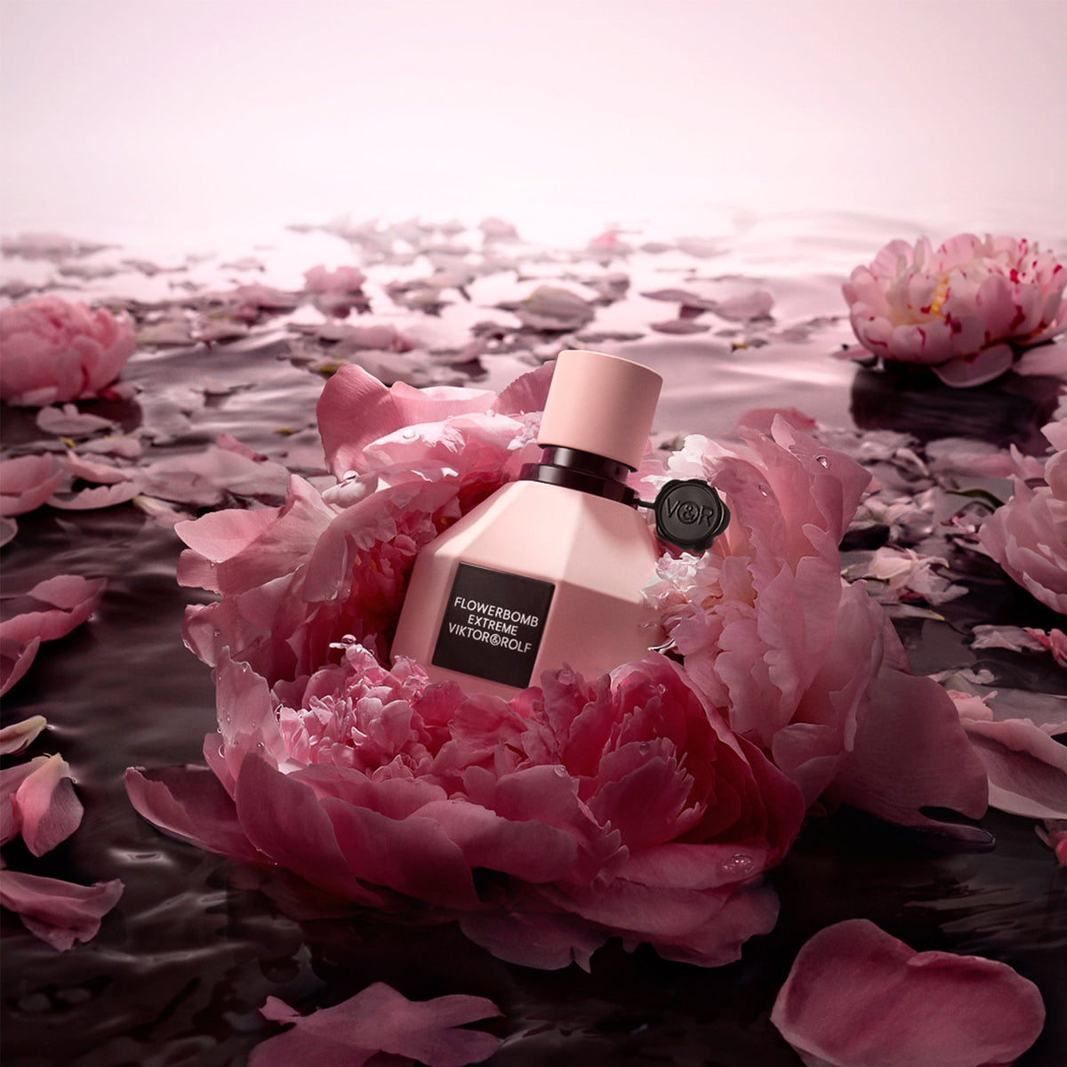 Viktor & Rolf Flowerbomb Extreme Eau De Parfum Intense 30ml Spray - Tophatter Daily Deals