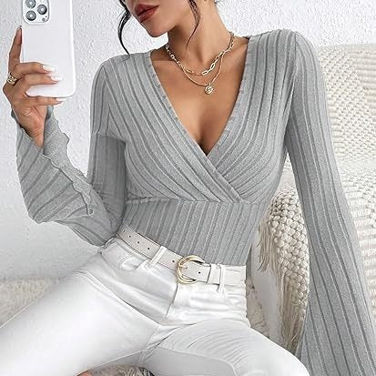 Stretchy Women’s Long Sleeve Top - V Neck, Ribbed Knit 3D Changing Face Moving Picture Frame - Tophatter Daily Deals