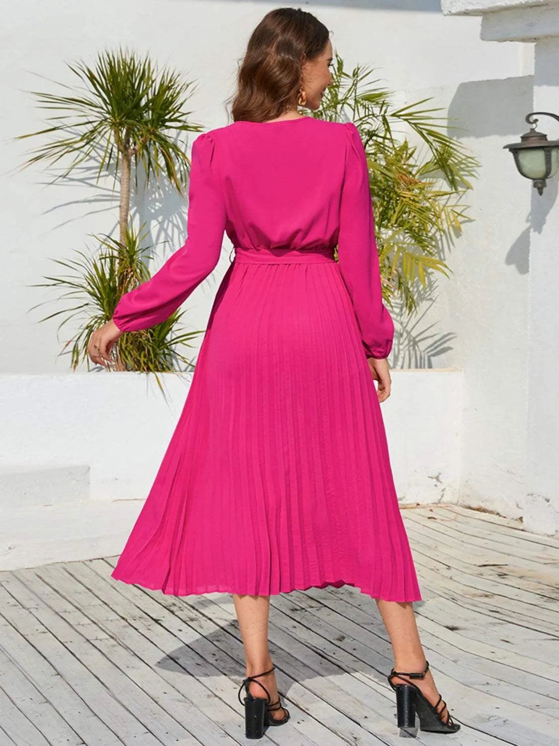 V-Neck Long Sleeve Pleated Dress Casual Dresses - Tophatter Daily Deals