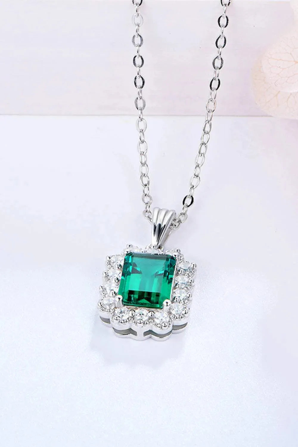 1.5 Carat Lab-Grown Emerald Pendant 925 Sterling Silver Necklace Necklaces - Tophatter Daily Deals