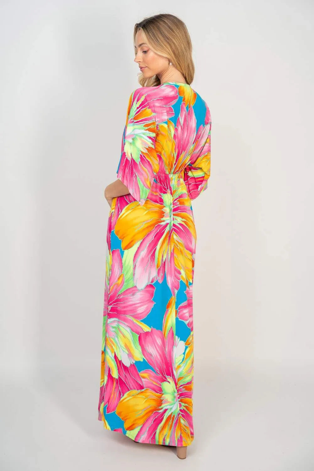 White Birch Printed V-Neck Maxi Dress with Pockets Casual Dresses - Tophatter Daily Deals