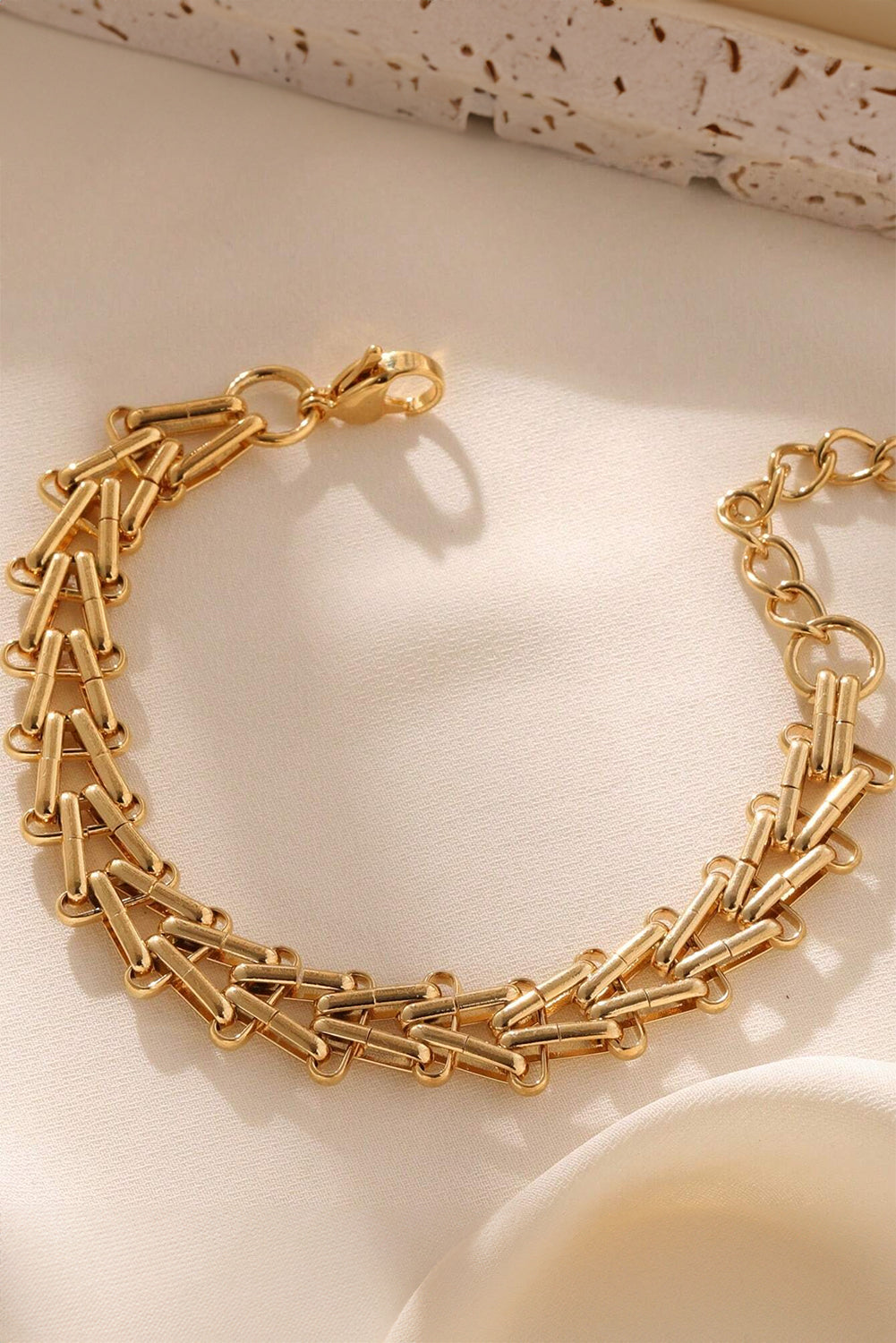 Gold Link Chain Minimalist Bracelet Gold ONE SIZE Alloy Bracelets - Tophatter Daily Deals