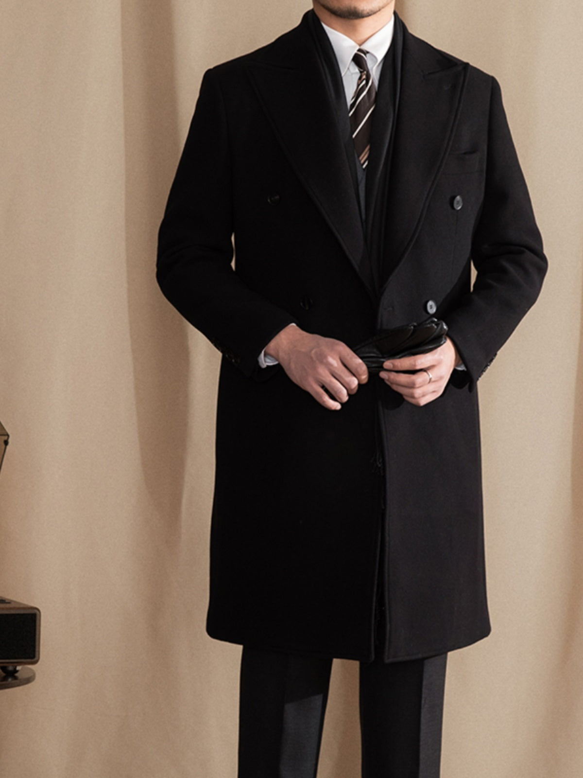 Insulating Men's Double-Breasted Midcoat - Wool, Winter 3D Changing Face Moving Picture Frame - Tophatter Daily Deals
