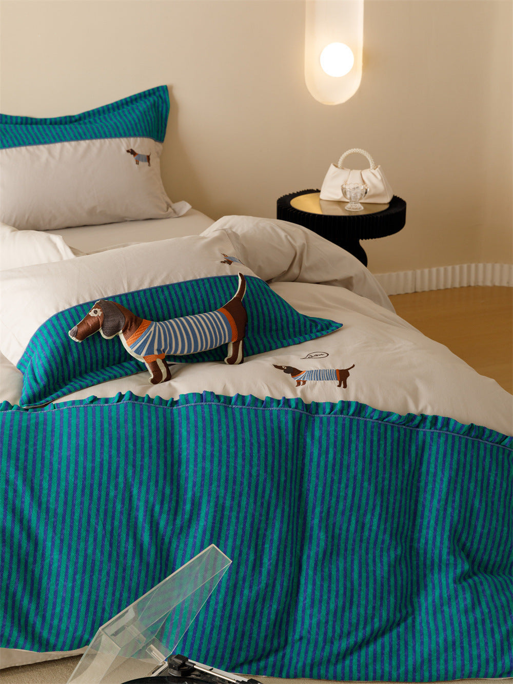 120 Brushed Four-piece Set Embroidered Cotton Quilt Cover Bedding 0 - Tophatter Daily Deals
