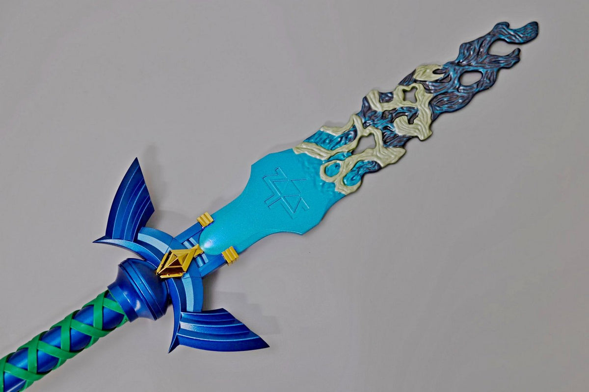Zelda Tears Of The Kingdom Broken Sword with Light and Voice Activation (Metal) Sword - Tophatter Daily Deals