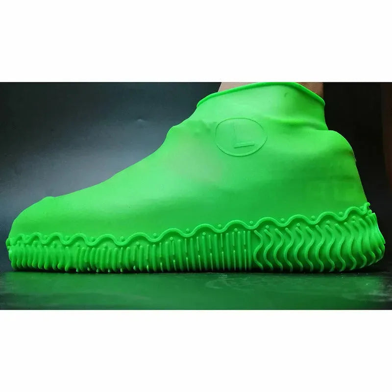 Ultra-Durable Silicovers Non-Slip Shoe Covers: Keep Your Shoes Clean & Dry Green Shoe Covers - Tophatter Daily Deals