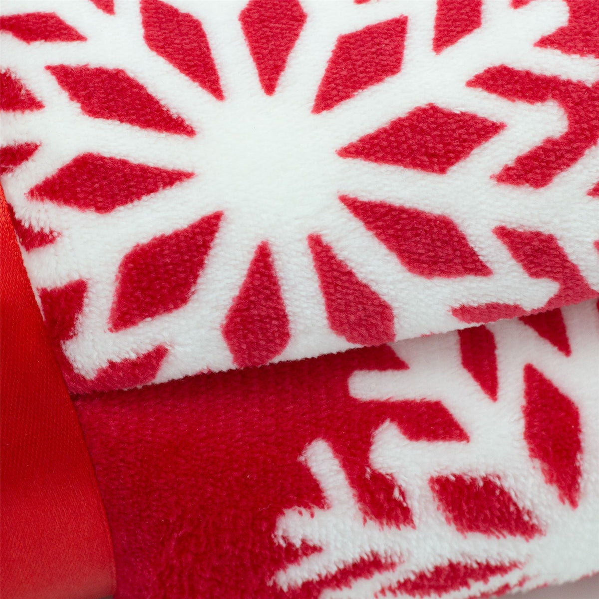 Traditional Red Snowflake Plaid Christmas Blanket | Super Soft Luxury Sherpa Fleece Throw Blanket | Snug Throw Sofa Bed Plush Blanket 150 X 130cm Blanket / Throw - Tophatter Daily Deals
