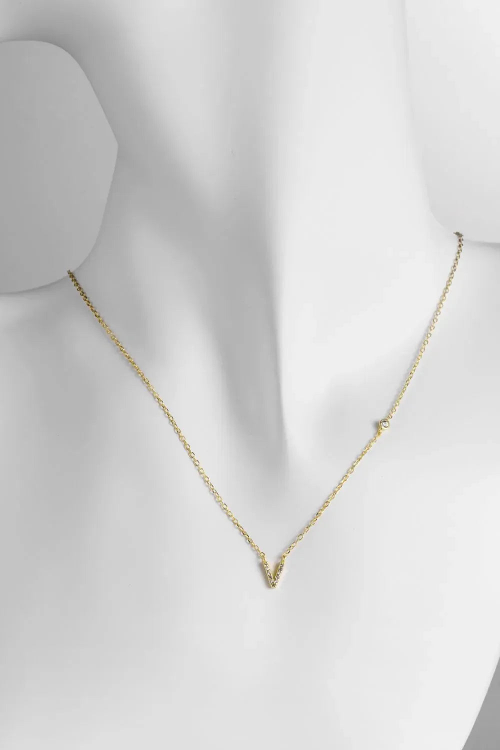 V To Z Zircon 925 Sterling Silver Necklace Necklaces - Tophatter Daily Deals
