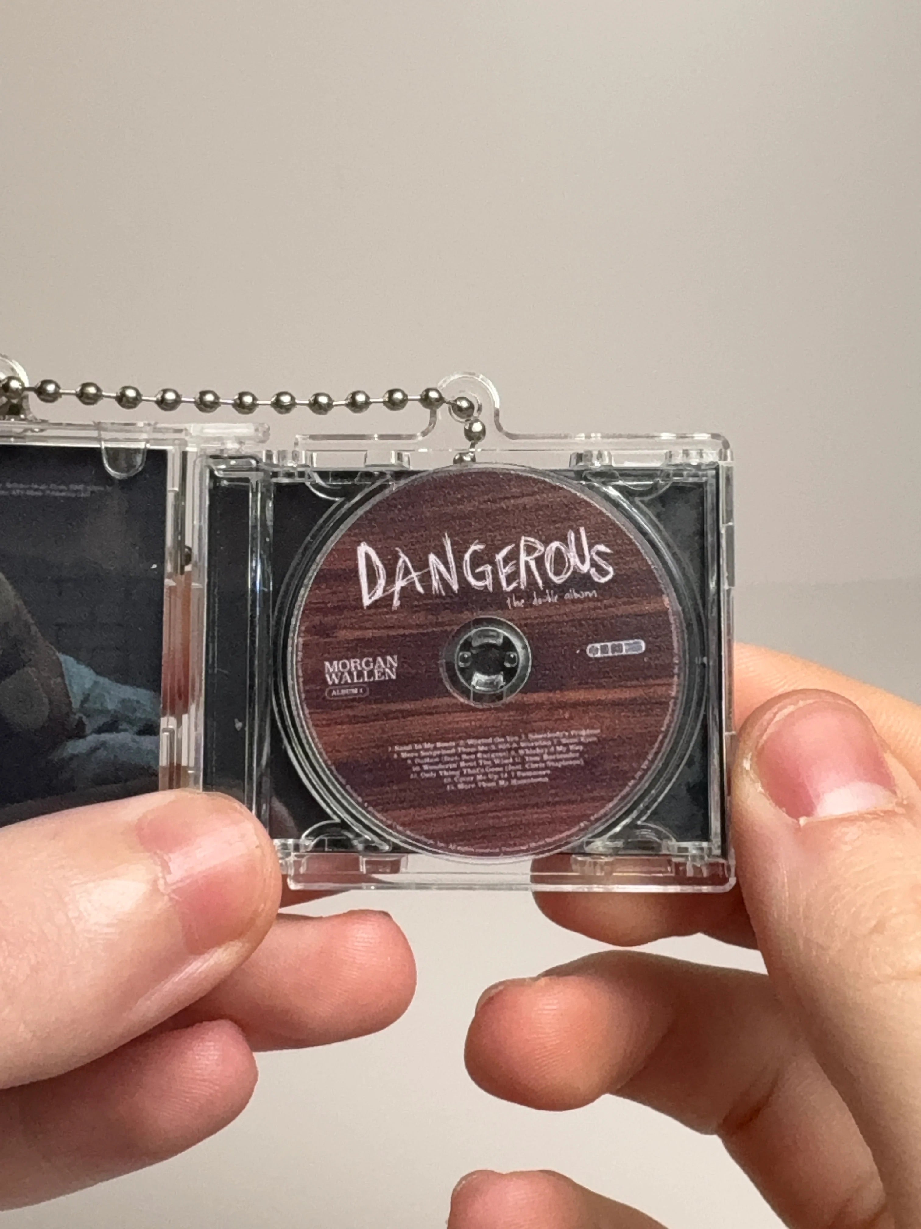 Morgan Wallen Music Tag - Tophatter Daily Deals