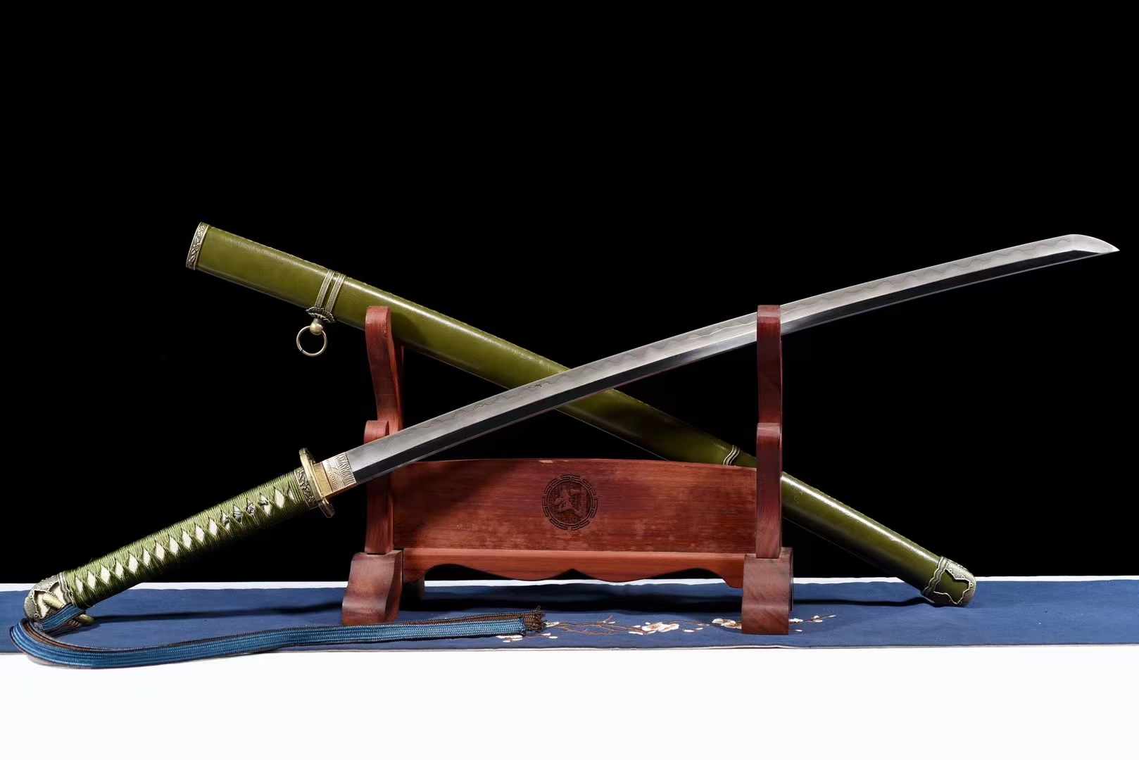 98 Style Military Knife - Tophatter Daily Deals