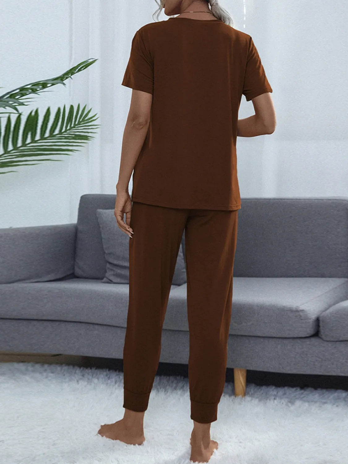 Round Neck Top and Pants Lounge Set Loungewear Sets - Tophatter Daily Deals