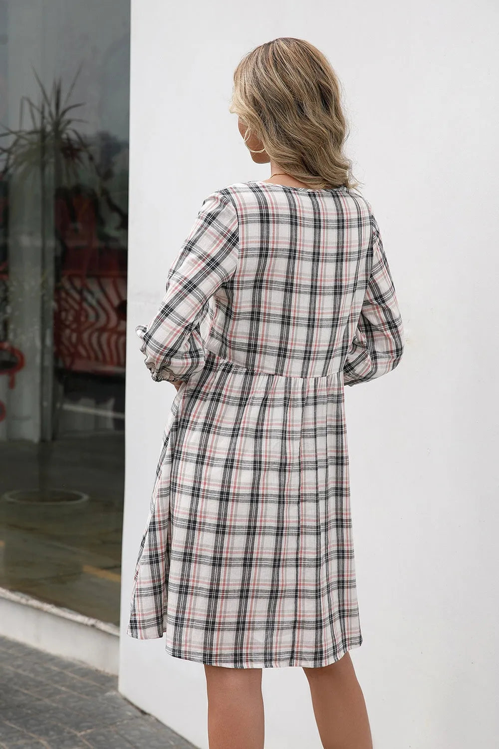 Ivy Lane Plaid Round Neck Mini Dress Casual Dresses - Tophatter Daily Deals