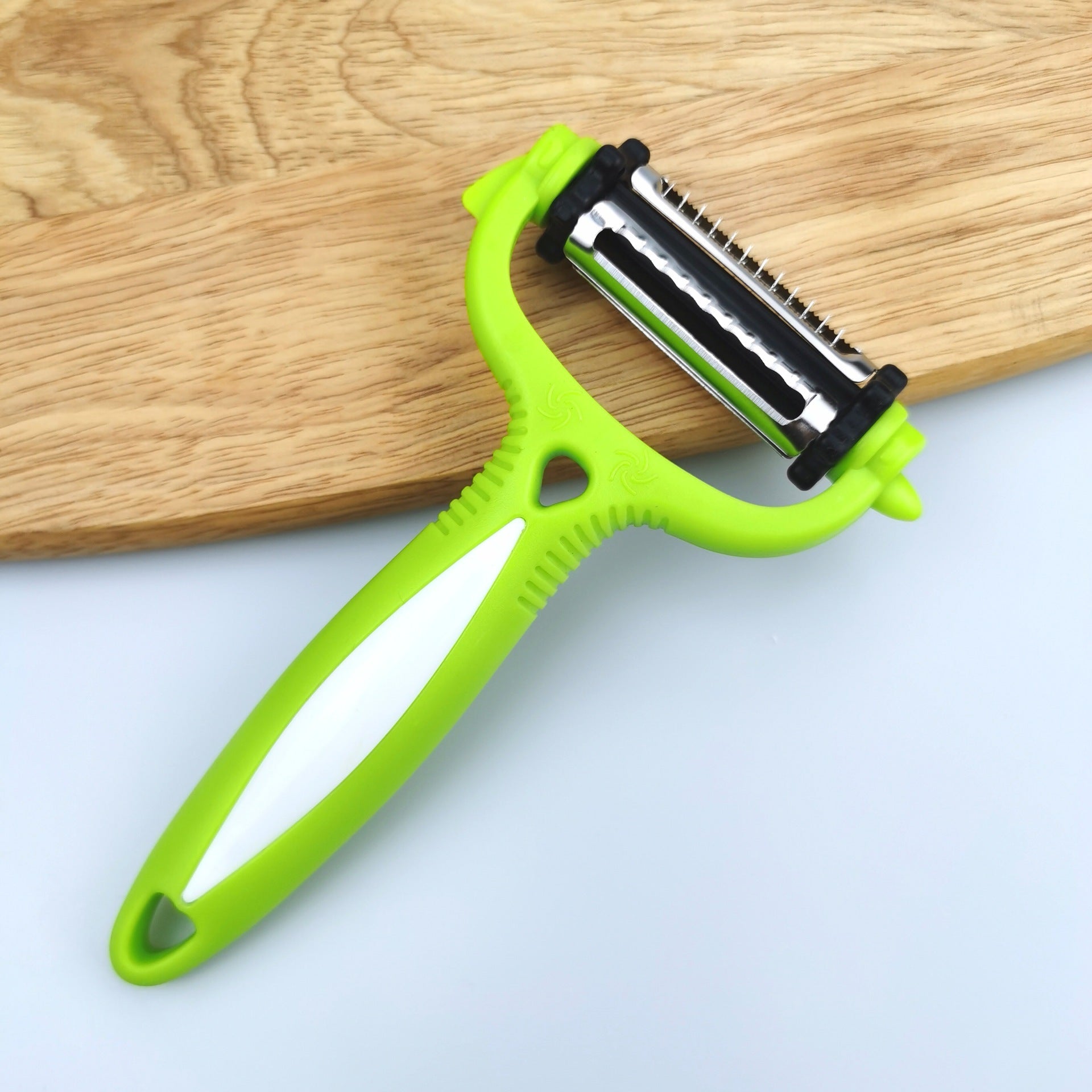 3 in1 Multifunctional 360 Degree Rotary Potato Peeler Green 0 - Tophatter Daily Deals