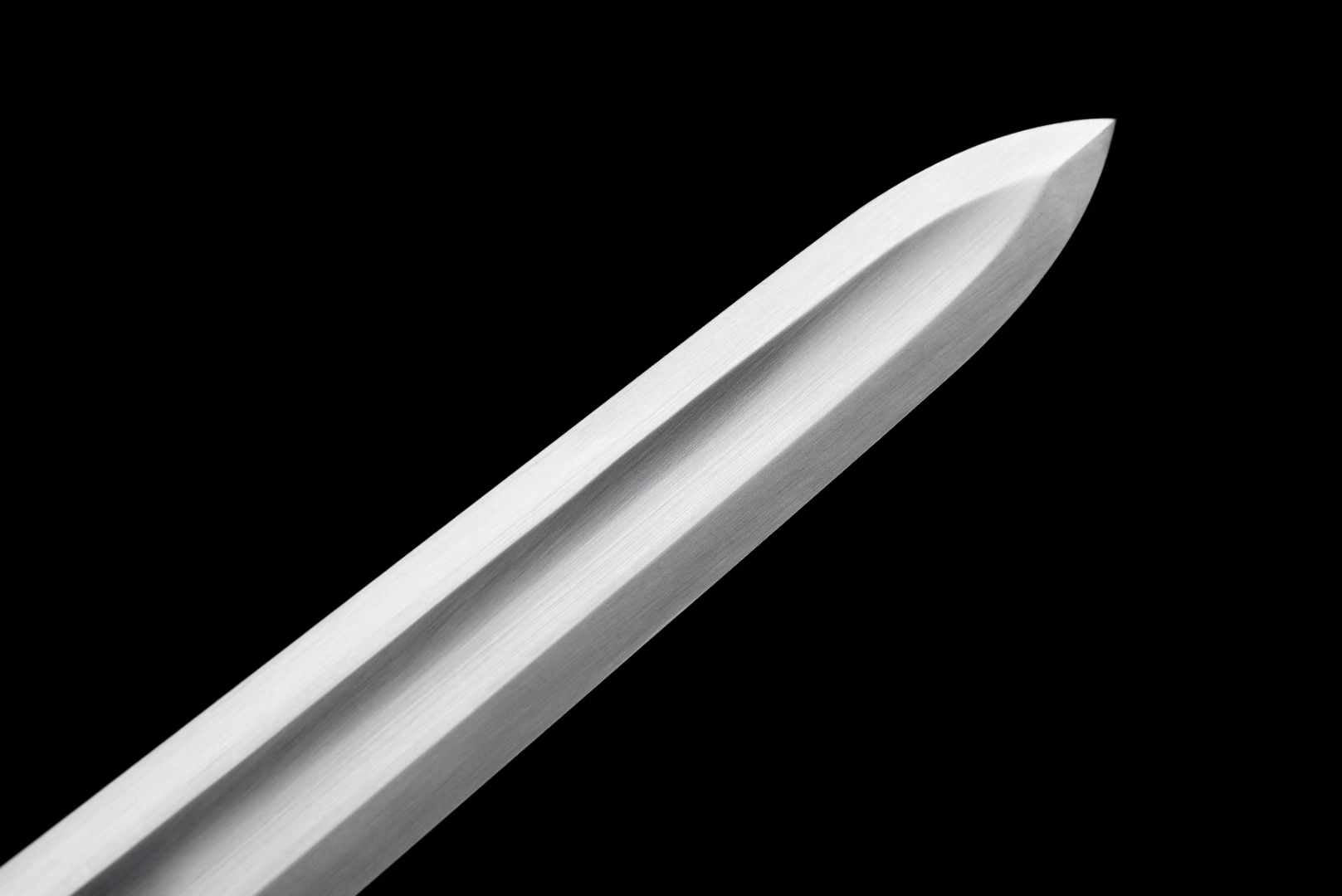Western Sword Skull Arbiter - Tophatter Daily Deals