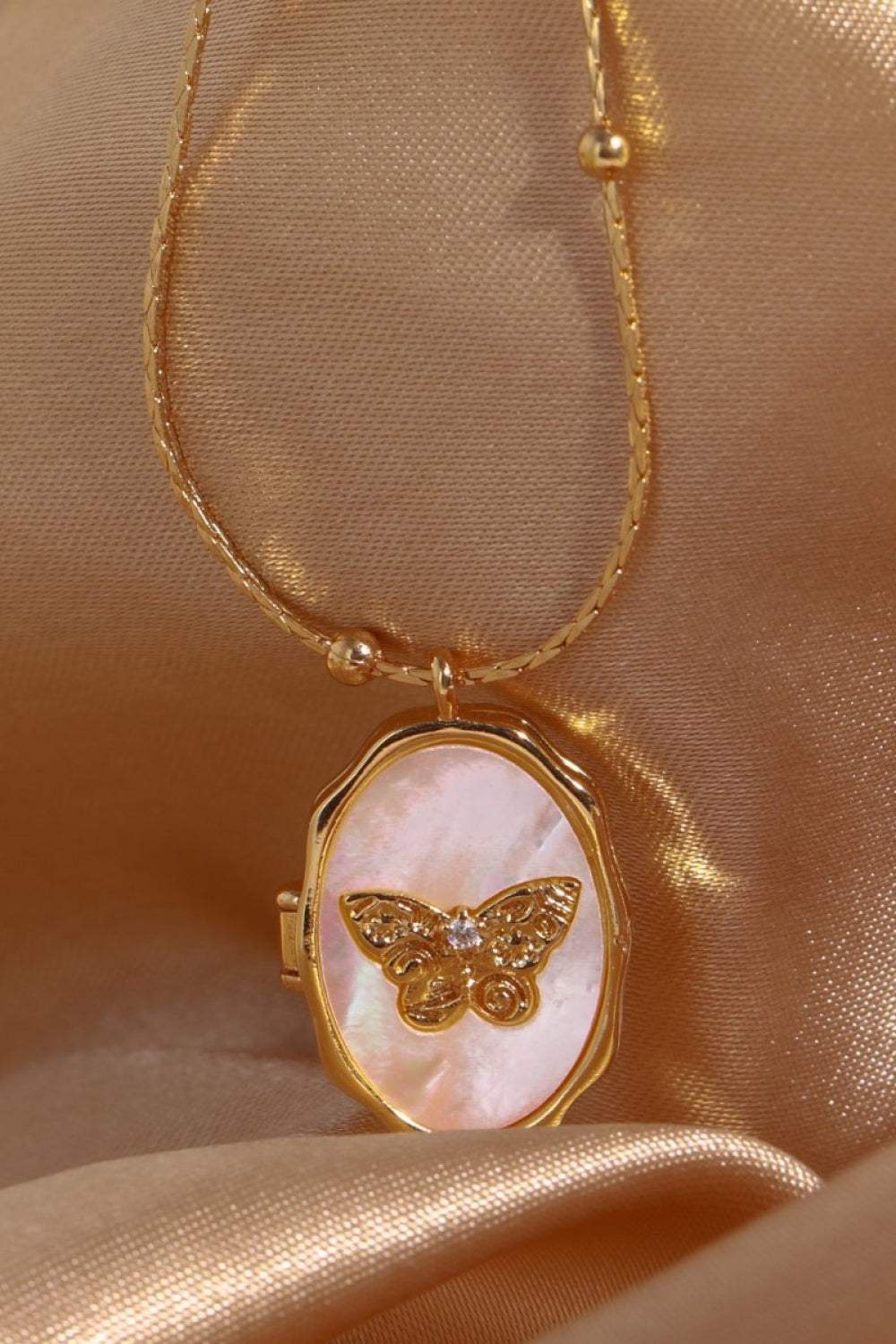 Butterfly Shell Pendant Copper Necklace Necklaces - Tophatter Daily Deals