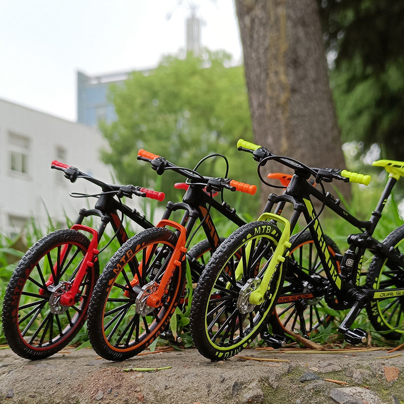 1 To 10 Simulation Alloy Downhill Mountain Bike Model Toy 0 - Tophatter Daily Deals