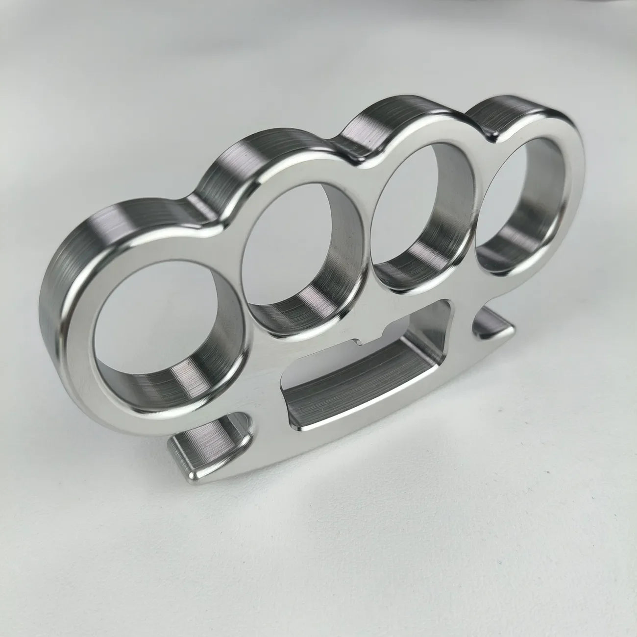 Refined Four-Finger Fist Bracelet - The "IronClasp" - Tophatter Daily Deals