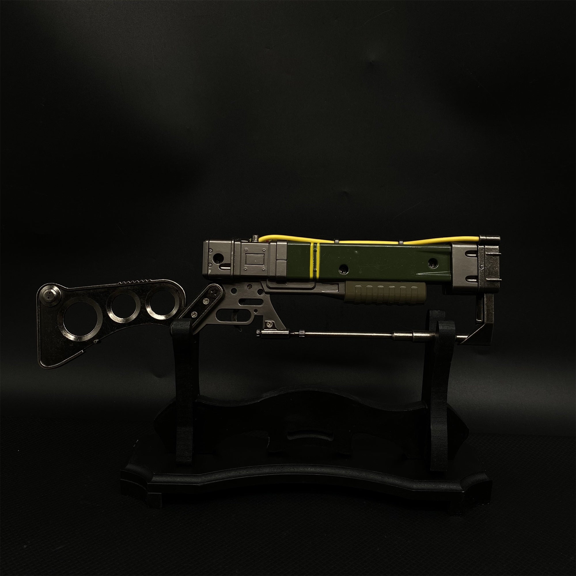 Righteous Authority AER 9 Pulse Laser Rifle - Tophatter Daily Deals