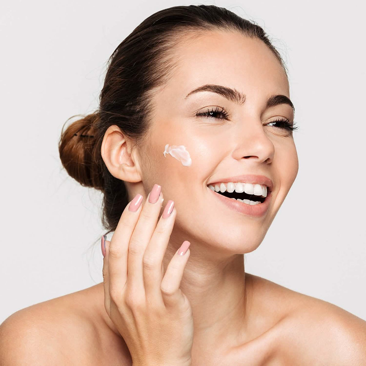 Niacinamide Facial Moisturizer Day Cream, Daily Anti-Aging, Anti-Wrinkle Face Cream, B3 Vitamin Formula, Aloe Facial, Coconut Oil, Vitamin E Beauty & Personal Care - Tophatter Daily Deals
