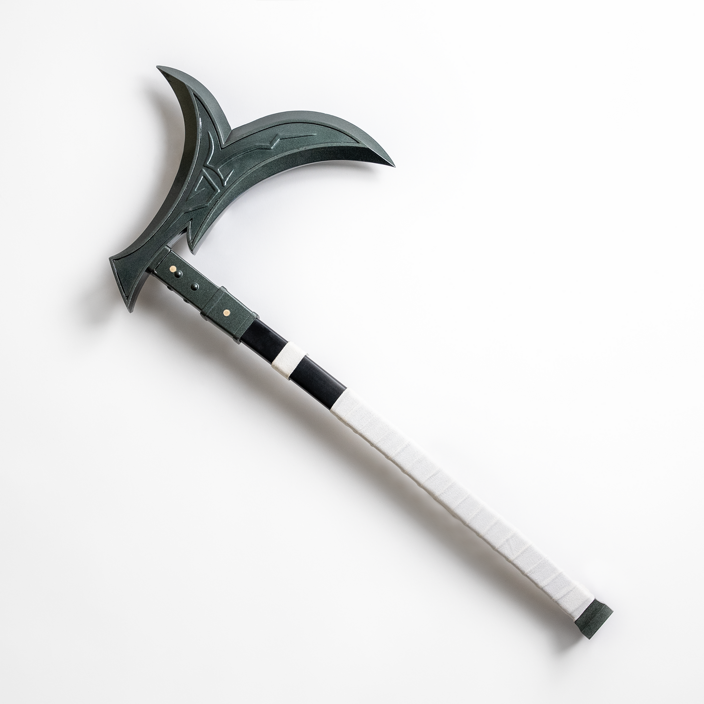 Akali’s Kai Video Game Sword - Tophatter Daily Deals