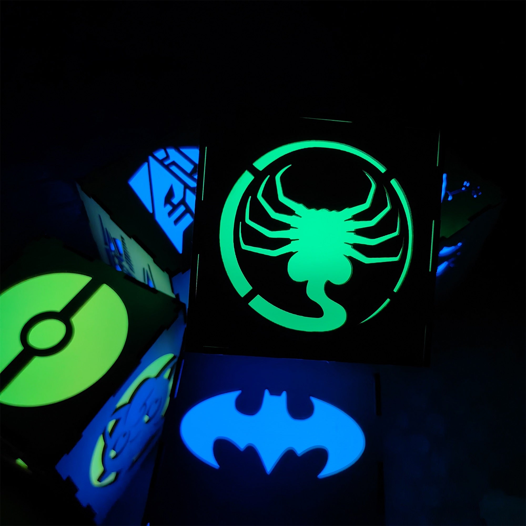 Movie Alien Inspired Night Light - Tophatter Daily Deals