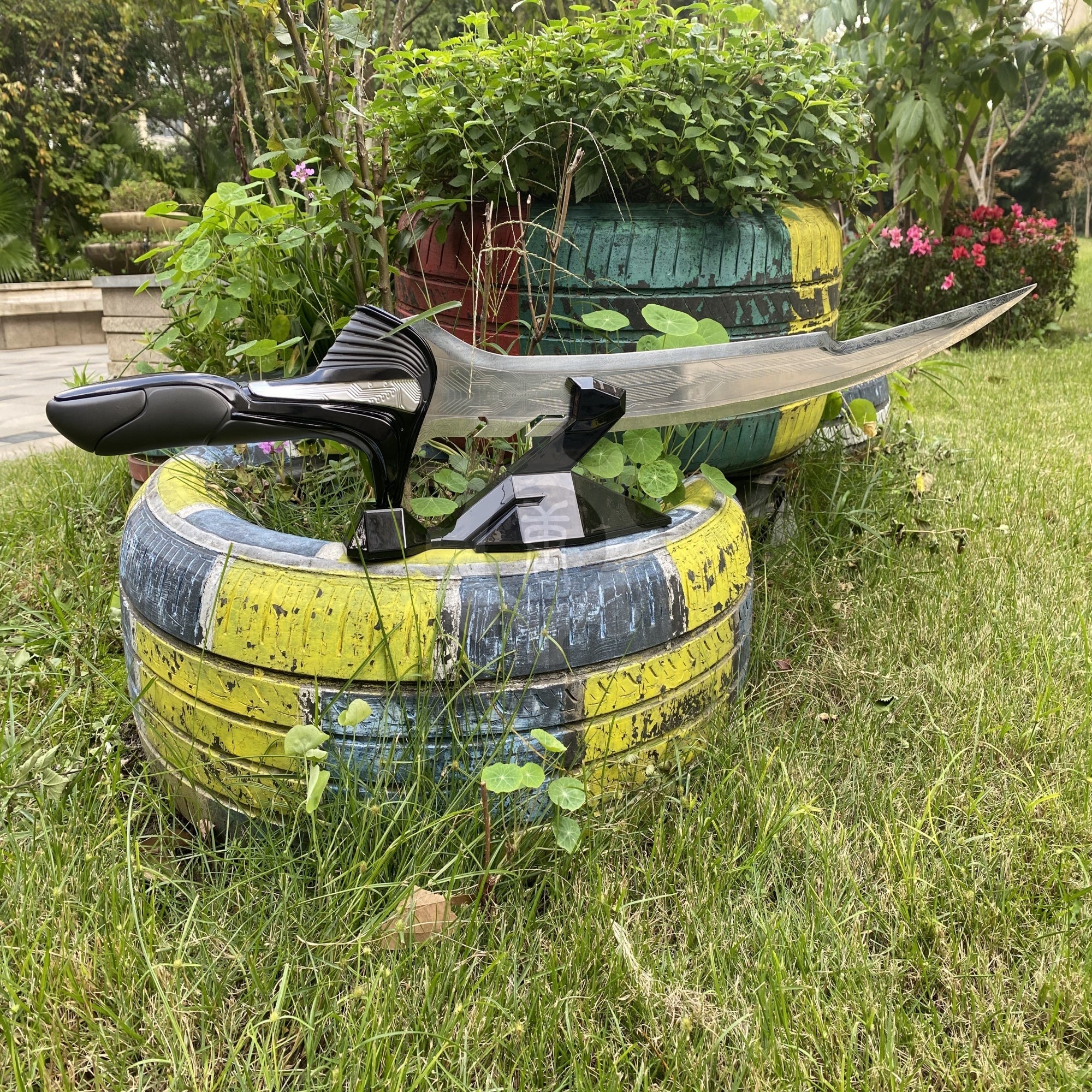 IRL Alita Sword Dull Blade Steel Replica USA Stock - Tophatter Daily Deals